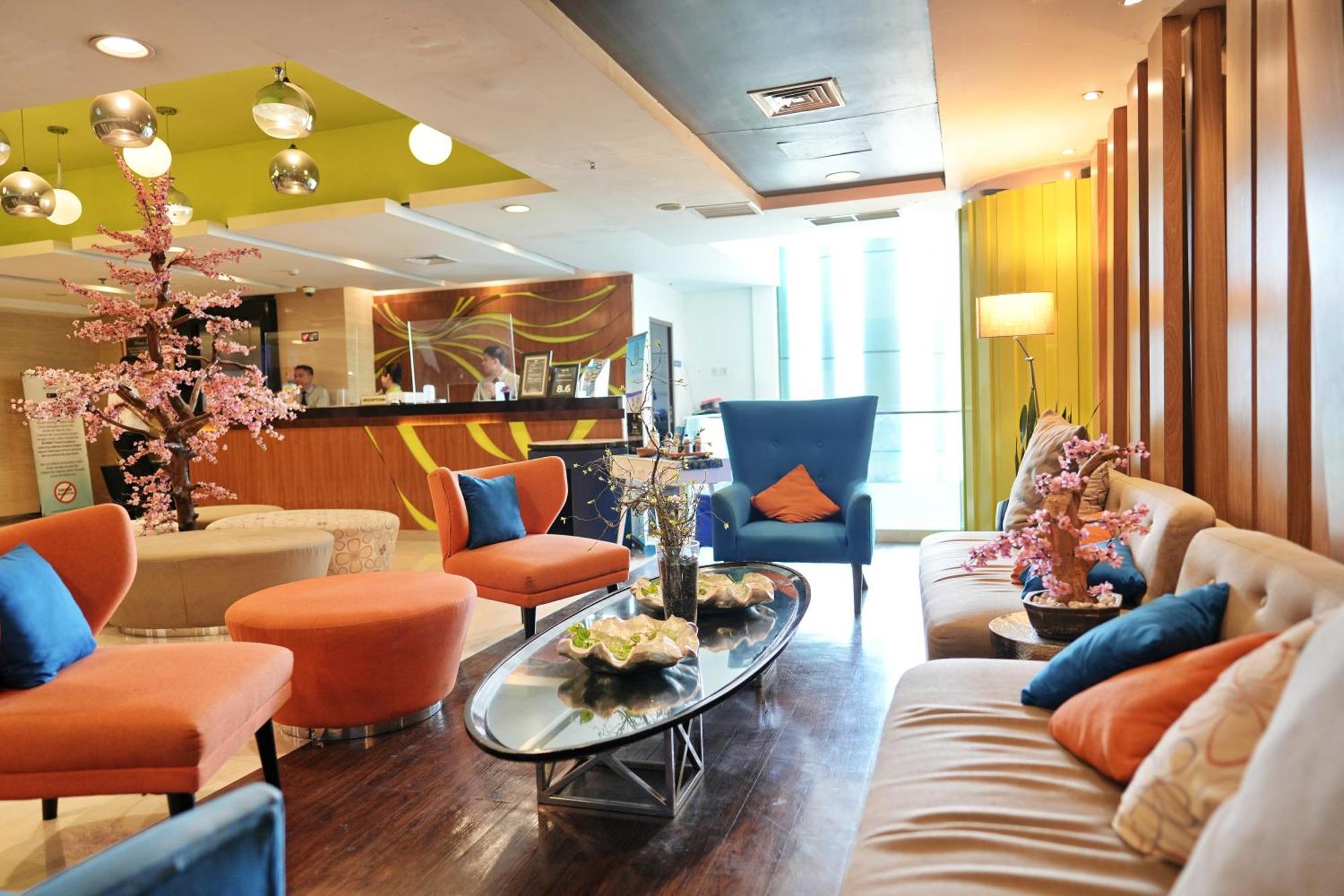 Bonnet Hotel Surabaya Exterior photo